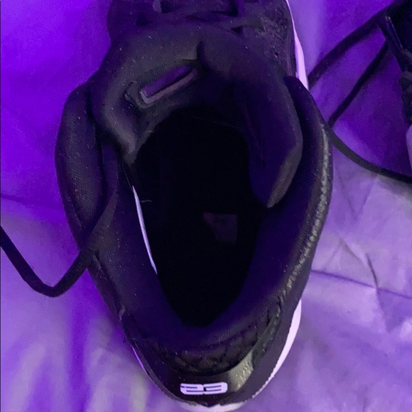 Jordan B’Loyal Size 8 1/2 - Picture 3 of 4